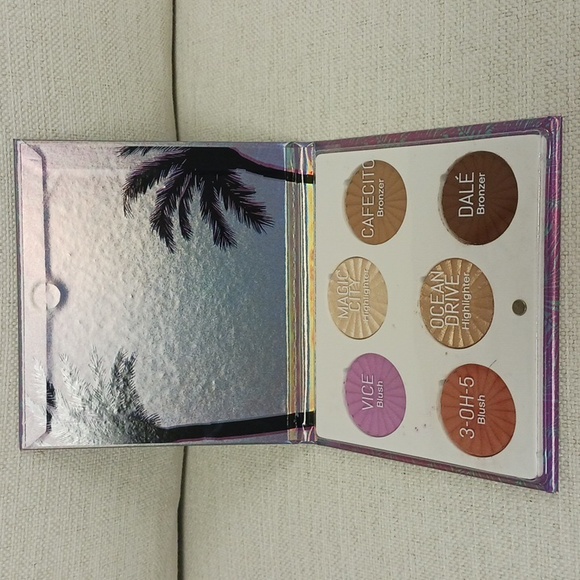 OFRA Mini Mix Face Palette "Bienvenidos a MIAMI" - Picture 2 of 4